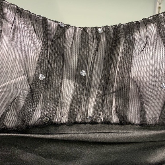 Stunning silver dress - Picture 5 of 9